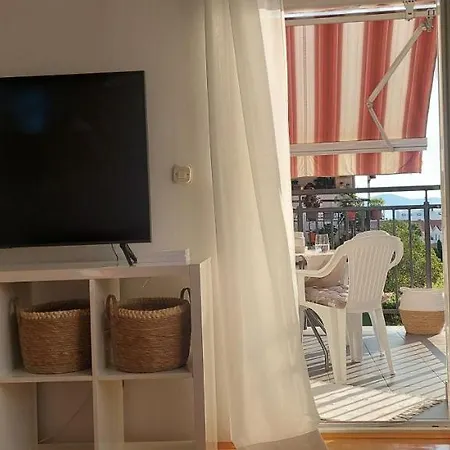 Apartment Anka, 2 Bedrooms, Spacious, Sunny, 84m2